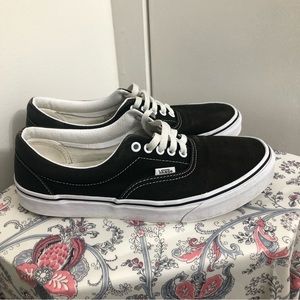 Vans Authentic Skateboard Sneakers Women Size: 10.5. Men’s Size:9